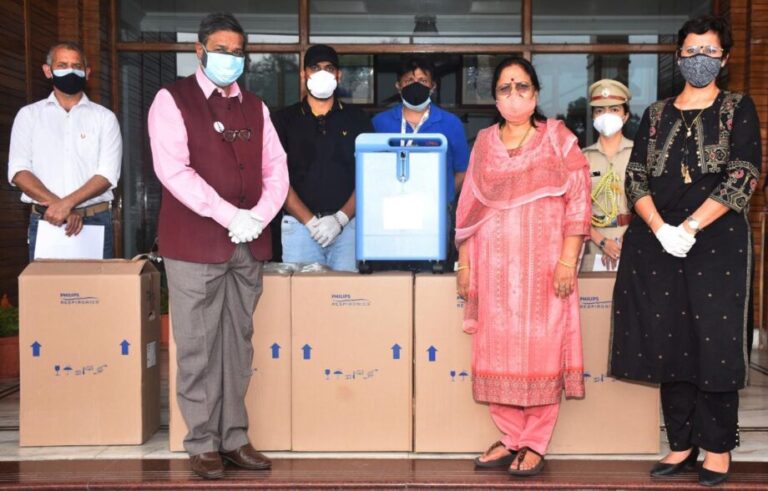 समाज के सभी लोगों को कोविड-19 के रोकथाम एवं बचाव हेतु मिलजुल कर कार्य करना होगा- राज्यपाल श्रीमती बेबी रानी मौर्य