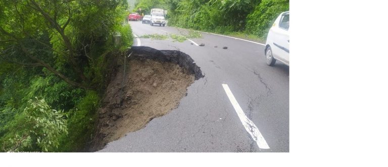 भारी बारिश से तबाही का दौर जारी