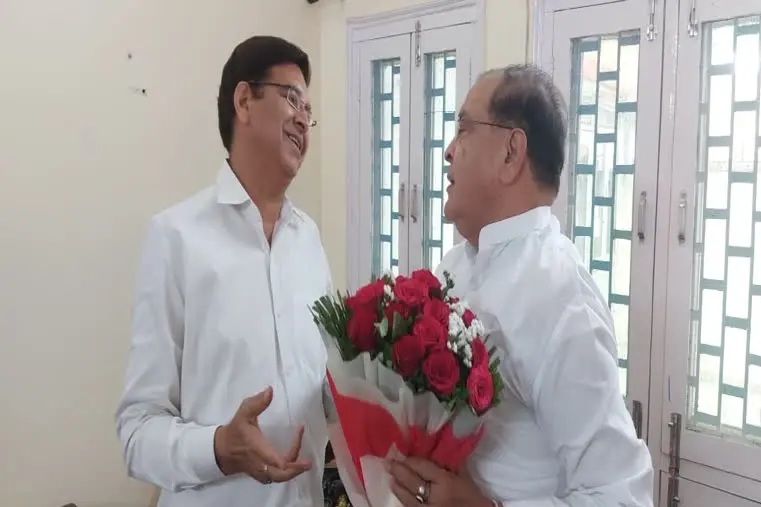कांग्रेस में विधायकों के दल-बदल की सुगबुगाहट के बीच नेता प्रतिपक्ष आर्य ने प्रीतम की मुलाकात