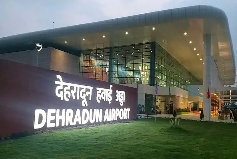 जौलीग्रांट एयरपोर्ट के रनवे पर देर रात हुए हादसे में दो मजदूर की मौत