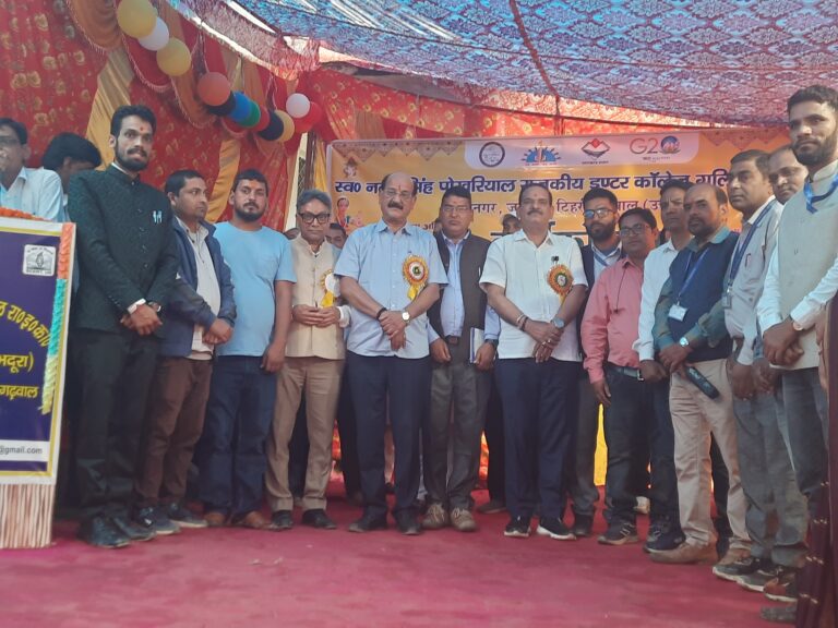 लोकप्रिय मंत्री सुबोध उनियाल और क्षेत्रीय विधायक विक्रम सिंह ,उद्योगपति चंद्रवीर पोखरियालअन्य गणमान्य लोगों का लिखवार गाँव और गलियाखेत में जोरदार स्वागत हुआ