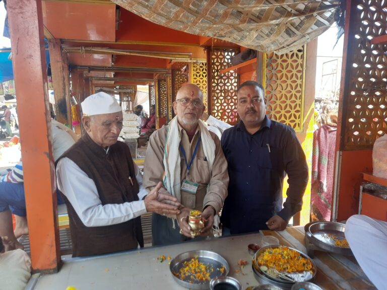 देश के वासियों को राष्ट्रीय पत्रकारिता दिवस की हार्दिक शुभकामनाएं देते हुए प्रेस को मज़बूत बनाने के लिए महा कुम्भ मे आने की कृपा करें -जीत मणि पैन्यूली  संयोजक