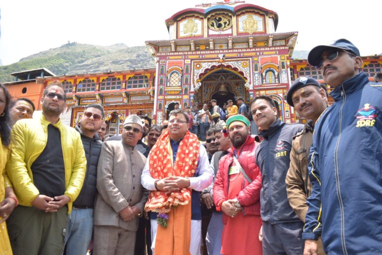 गुड न्यूज़ मुख्यमंत्री ने बदरीनाथ पहुंचकर यात्रा व्यवस्थाओं का किया स्थलीय निरीक्षण जानिए समचार