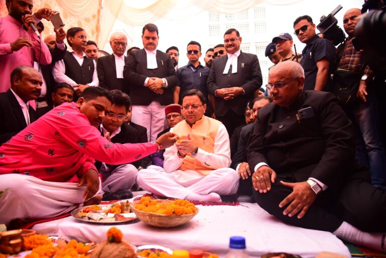 राज्यपाल लेफ्टिनेंट जनरल गुरमीत सिंह (से नि) के राज्यपाल पद पर तीन वर्ष पूर्ण होने के अवसर पर राजभवन में अखण्ड पाठ आयोजित किया गया