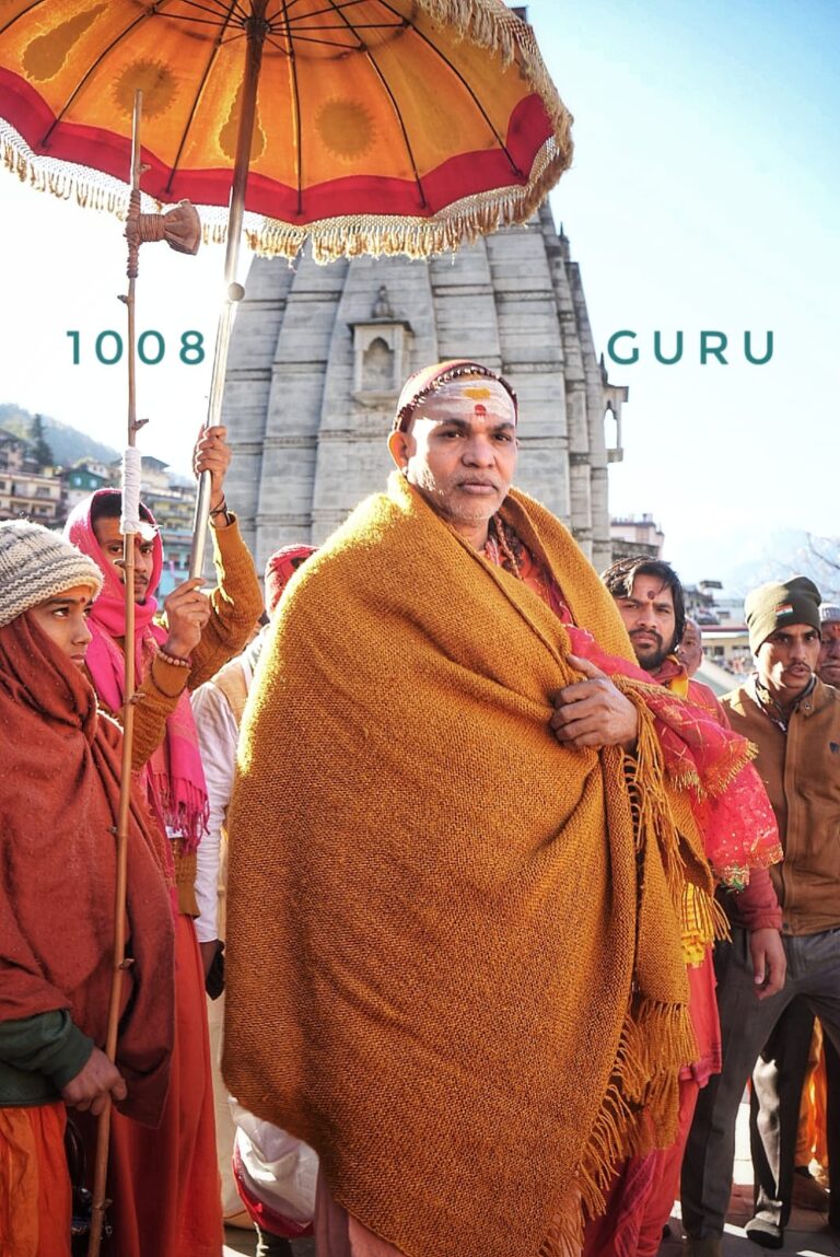 कुम्भ महापर्व के लिए प्रयागराज की पावन धरती पर पहुँचे पूज्यपाद ज्योतिष्पीठाधीश्वर जगद्गुरु शङ्कराचार्य स्वामिश्रीः अविमुक्तेश्वरानंदः सरस्वती ‘१००८’ जी महाराज  भक्तों ने किया भव्य स्वागत अभिनन्दन