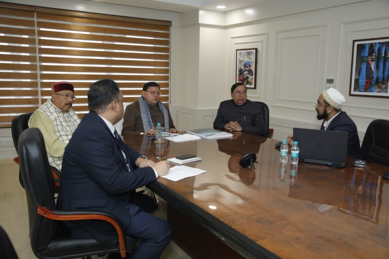 मुख्यमंत्री  धामी ने नई दिल्ली शिविर  से शारदा कोरिडोर परियोजना के  कार्य  में तेजी  लाने हेतु बैठक मे अधिकारियों को निर्देश दिये