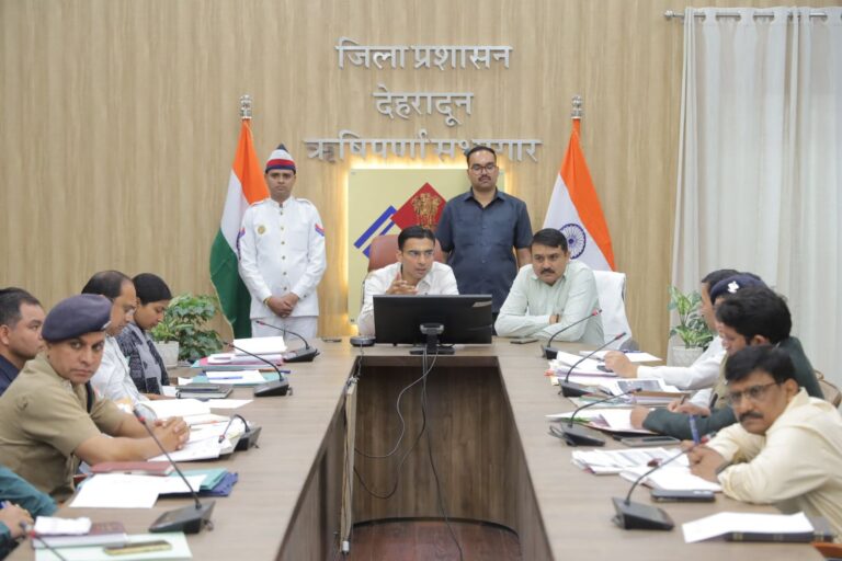 मुख्यमंत्री के मार्गदर्शन में चारधाम यात्रा को सरल, सुगम और सुरक्षित बनाने में जुटा जिला प्रशासन