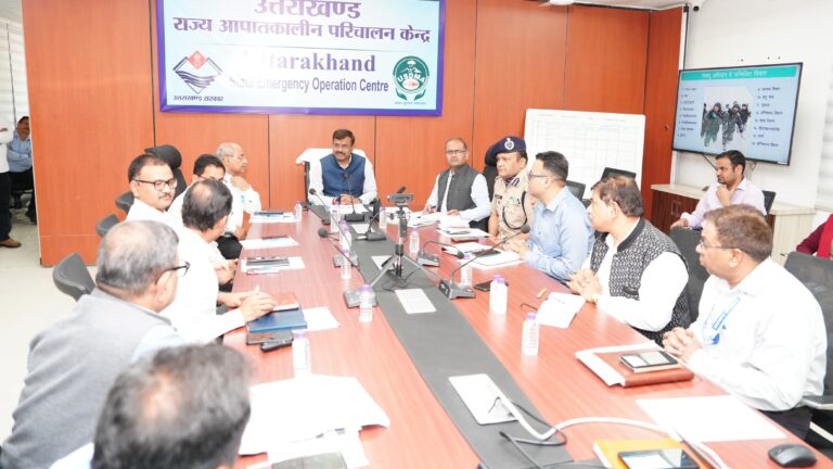 मुख्य सचिव श्री आनन्द बर्द्धन ने आपदा प्रबन्धन विभाग की समीक्षा की