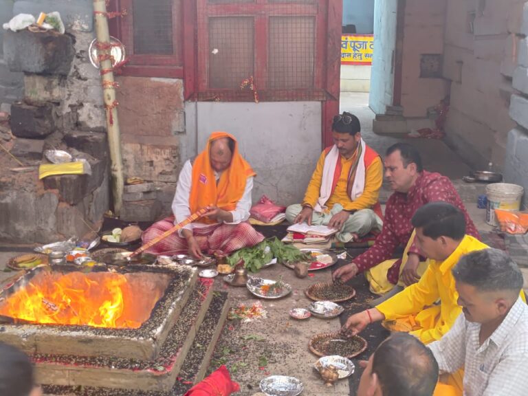 श्री नृसिंह मंदिर ज्योर्तिमठ में बीकेटीसी आयोजित श्रीमद देवी भागवत ज्ञान कथा यज्ञ का जलयात्रा तथा गंगापूजन के पश्चात हुआ समापन