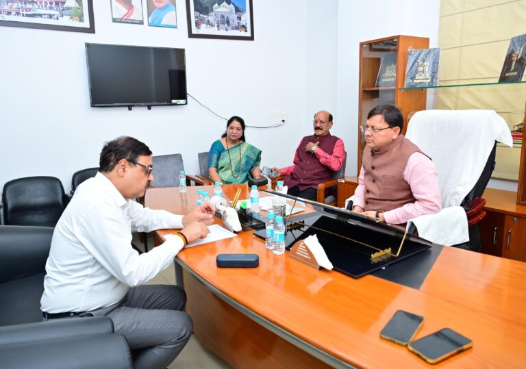 ऋषिकेश स्थित चारधाम यात्रा ट्रांजिट कैंप का किया औचक निरीक्षण।*