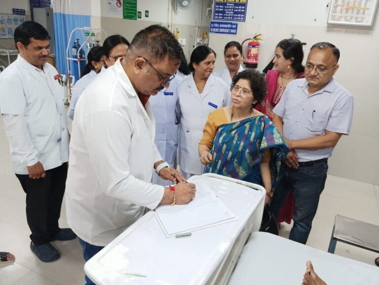 Good nwes महानिदेशक चिकित्सा स्वास्थ्य एवं परिवार कल्याण उत्तराखण्ड डा० सुनीता टम्टा ने जिला चिकित्सालय कोरोनेशन देहरादून का स्वास्थ्य  किया