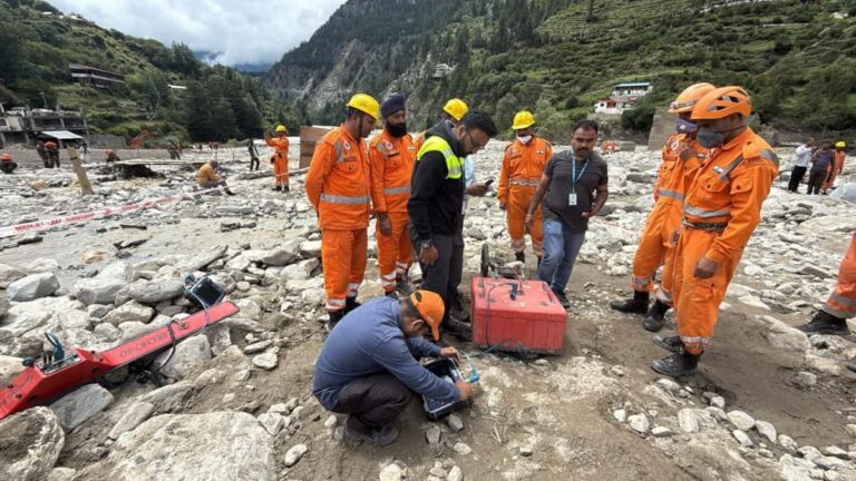 सांप के काटने से दो महिलाओं की मौत जानिए सभी समाचार