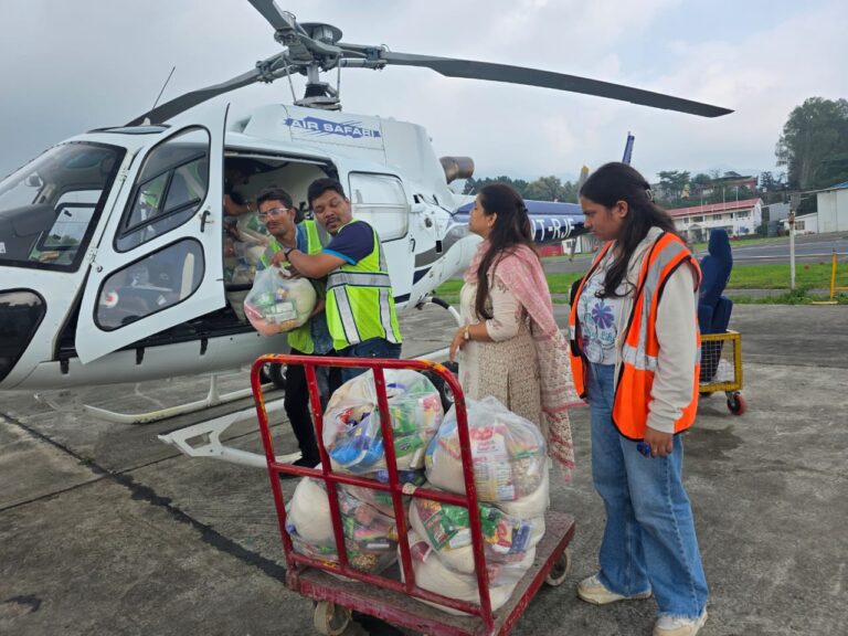 All are good news,आपदा प्रभावित फूलेत गांव से गंभीर बीमार व्यक्ति को जिला प्रशासन ने एयर एंबुलेंस से पहुंचाया अस्पताल