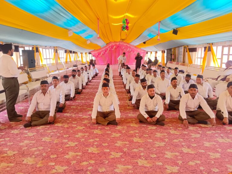 श्री बदरीनाथ धाम में वंदेमातरम तथा भारत माता की जय उदघोष के साथ भब्य पथ संचलन