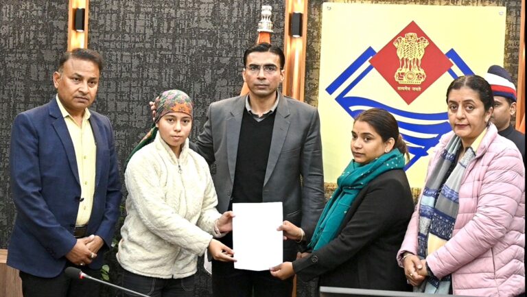 Good news मुख्यमंत्री के निर्देश पर वृद्ध आश्रम शुरू,अवैध अतिक्रमण पर जिला प्रशासन का एक्शन जारी जानिए सभी समाचार