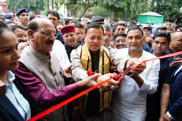 मुख्यमंत्री ने जुगमन्दर हॉल में नवीनीकरण कार्य का किया लोकार्पण जानिए सभी समाचार