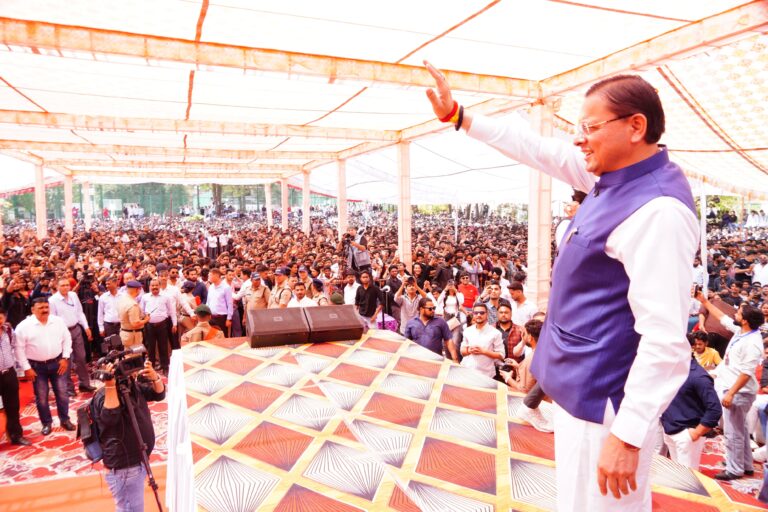 मुख्यमंत्री ने डी०ए०वी० कॉलेज छात्रसंघ समारोह में प्रतिभाग किया जानिए सभी समाचार