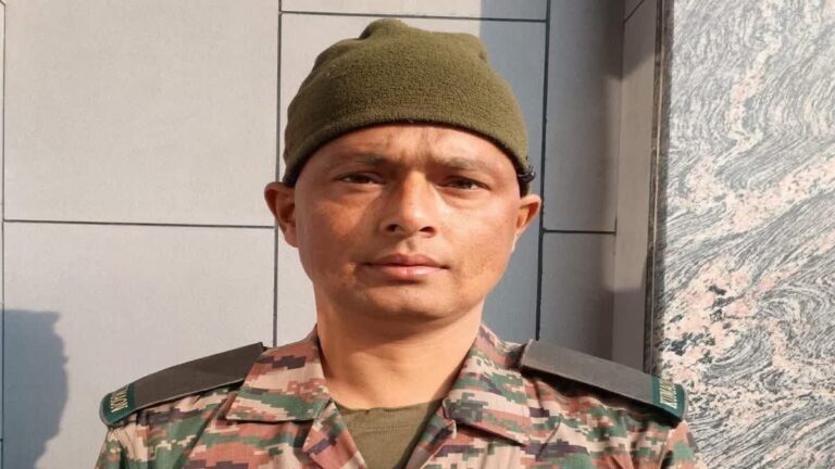 नहीं बचा पाए रविवार को ही दीपक कुमार ने अंतिम सांस ली